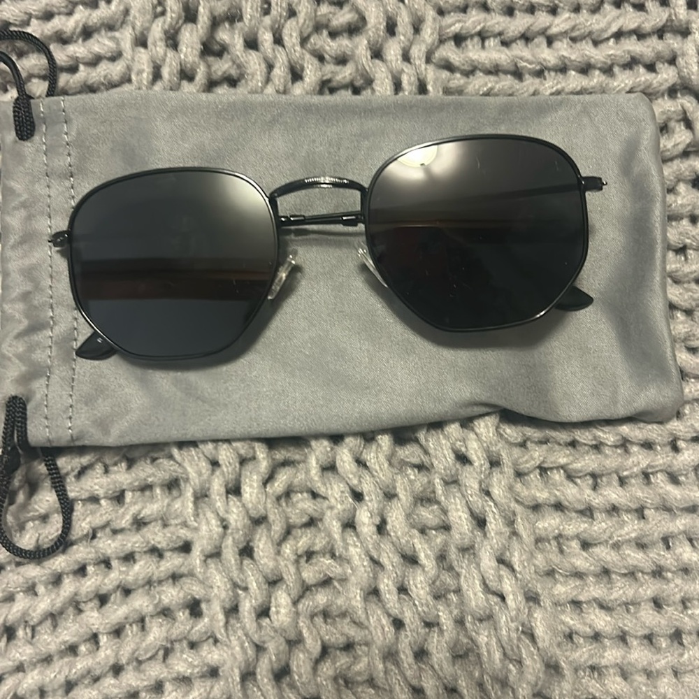 💛 2 for $5 * Aviator sunglasses